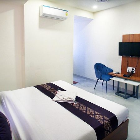Hotel The Marion Nashik Ngoại thất bức ảnh