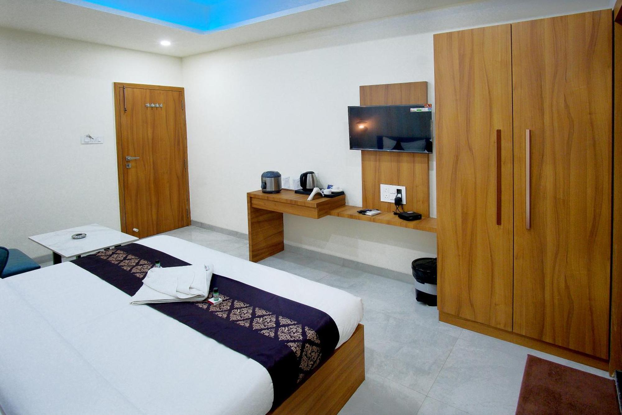 Hotel The Marion Nashik Ngoại thất bức ảnh