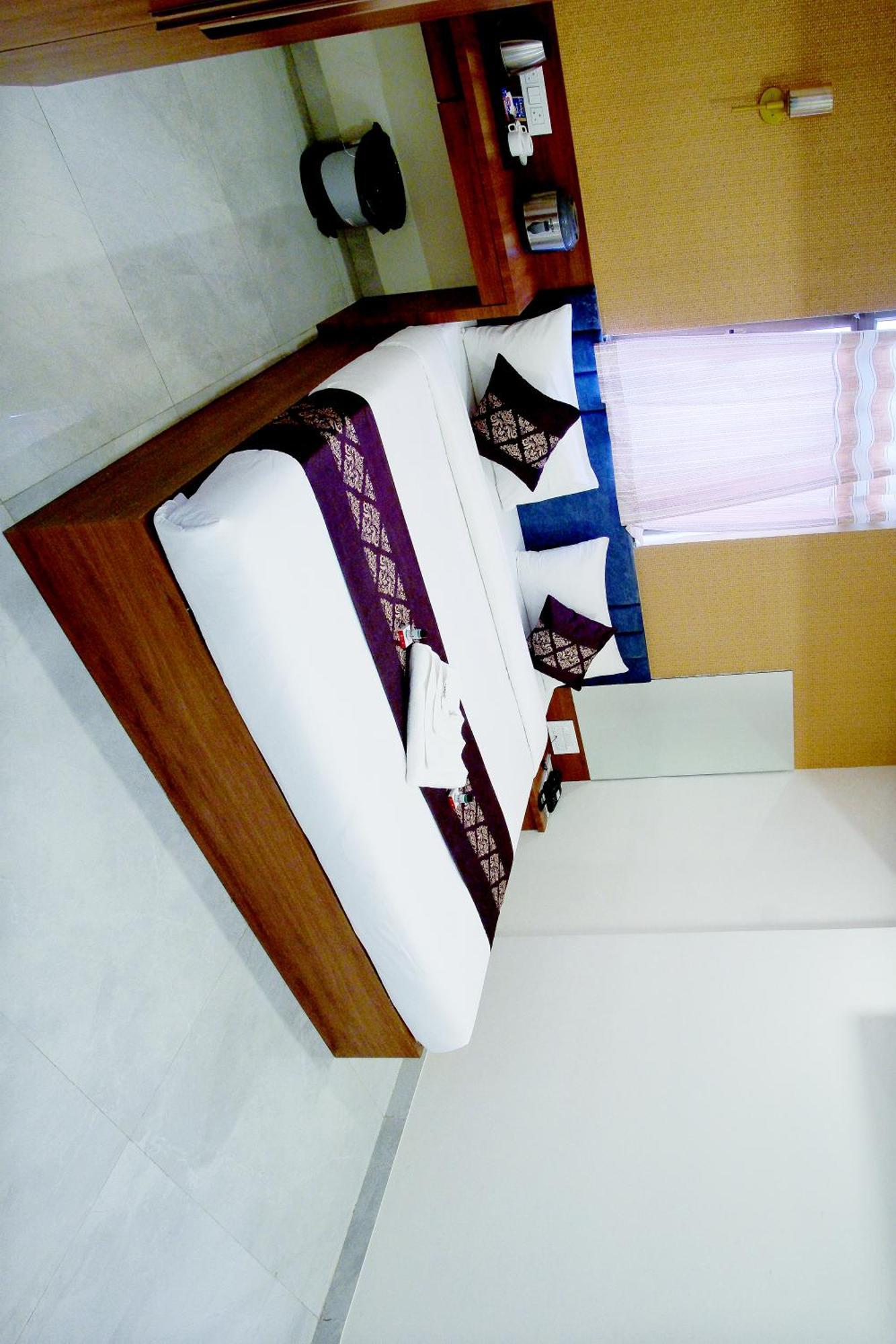Hotel The Marion Nashik Ngoại thất bức ảnh